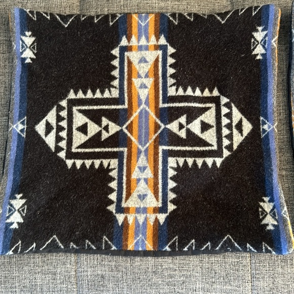 Pendleton pillowcases - Picture 2 of 5